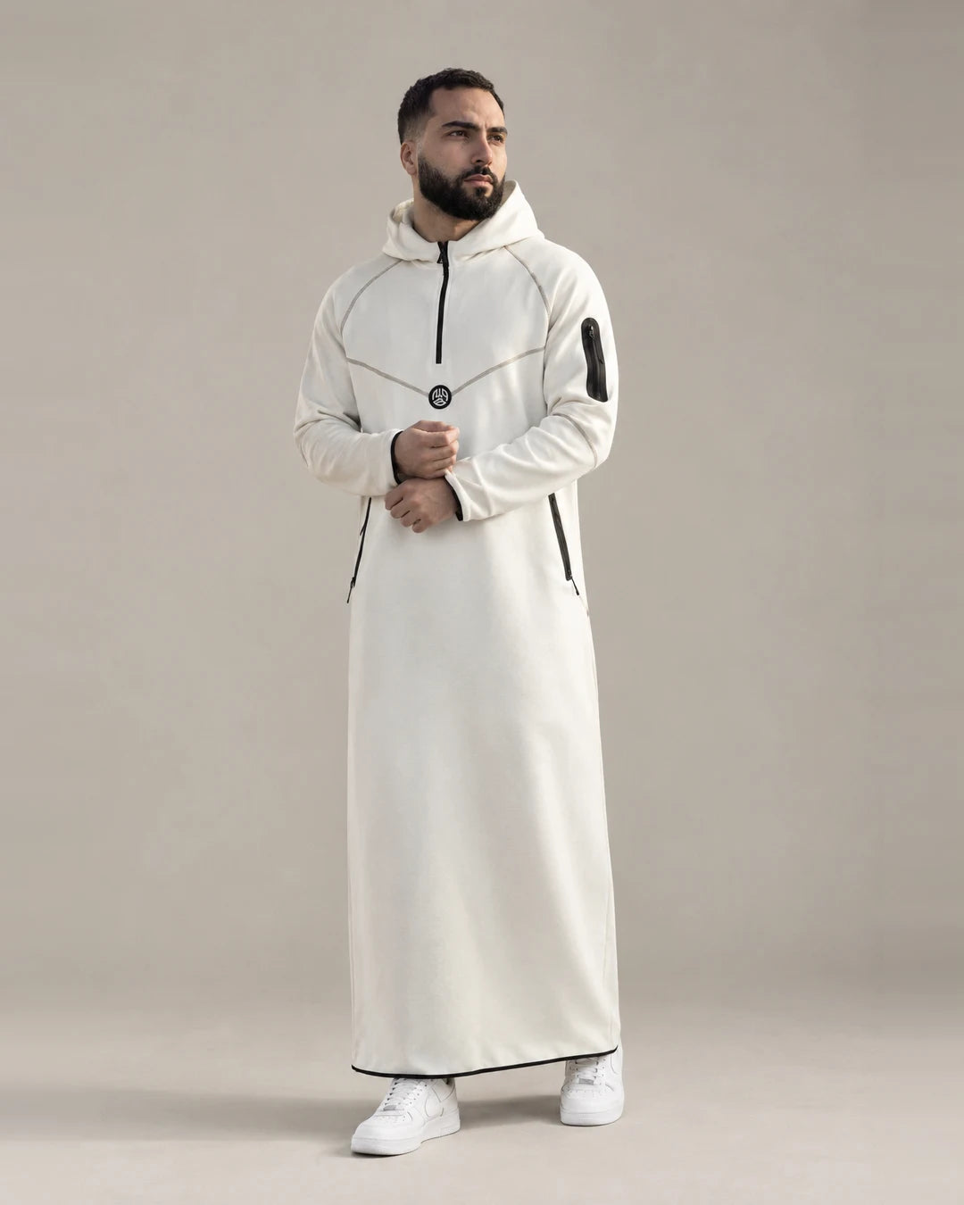 Qamis Sport QIWAM écru porté